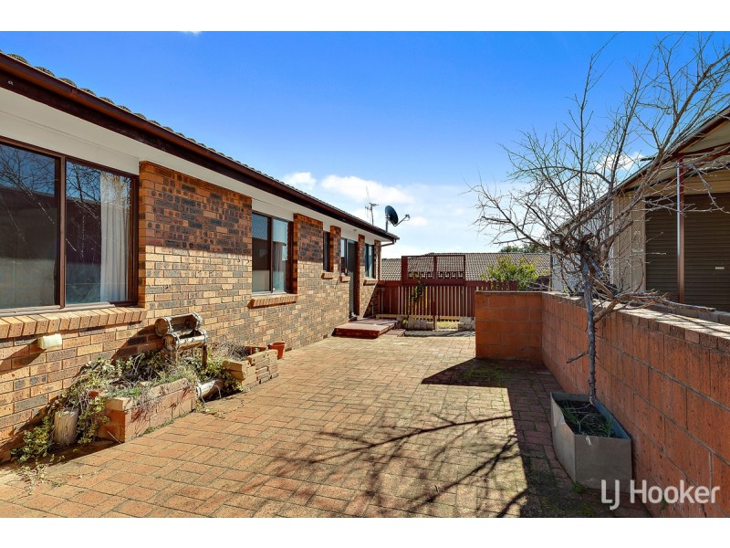 2 Wadham Place, Florey ACT 2615