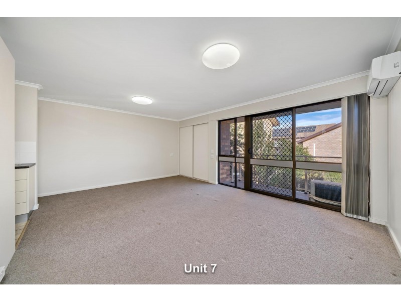 11 Namatjira Drive, Weston ACT 2611