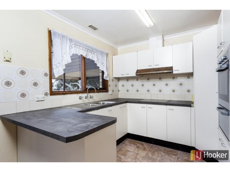 9 Epenarra Close, Hawker ACT 2614