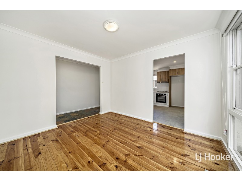 17 MacLaurin Crescent, Chifley ACT 2606