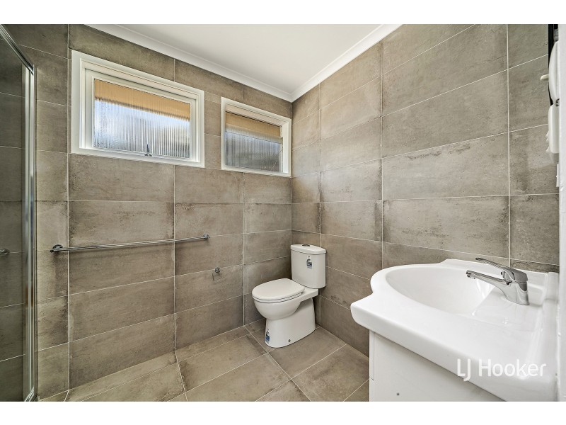 17 MacLaurin Crescent, Chifley ACT 2606