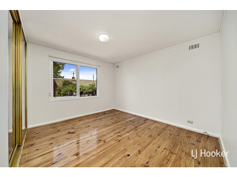 17 MacLaurin Crescent, Chifley ACT 2606