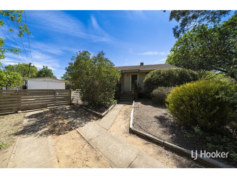17 MacLaurin Crescent, Chifley ACT 2606