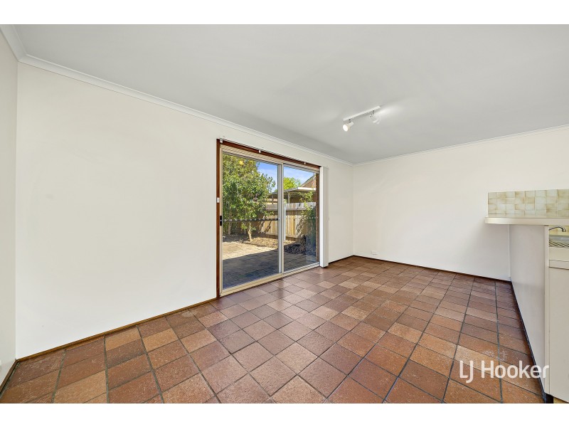 71 Twelvetrees Crescent, Florey ACT 2615