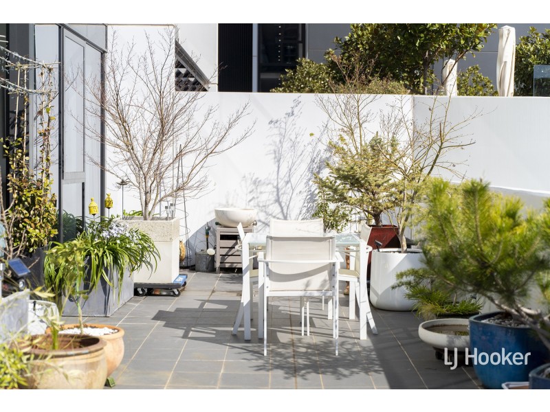 2/39 Benjamin Way, Belconnen ACT 2617