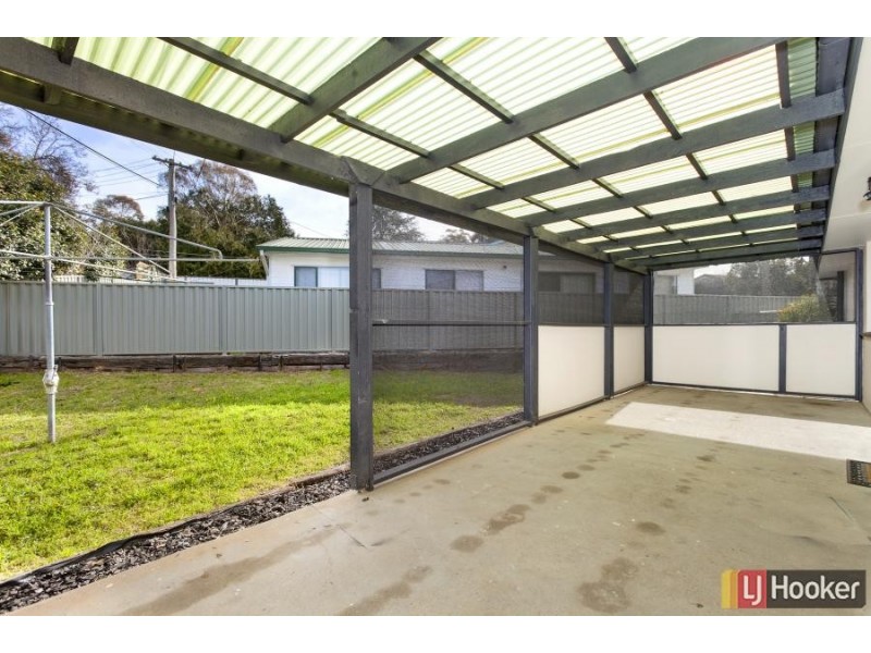 8 Cumpston Place, Macgregor ACT 2615