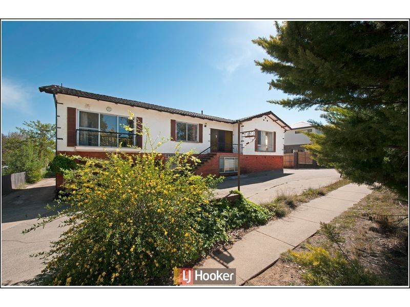 1/6 Belconnen Way, Page ACT 2614