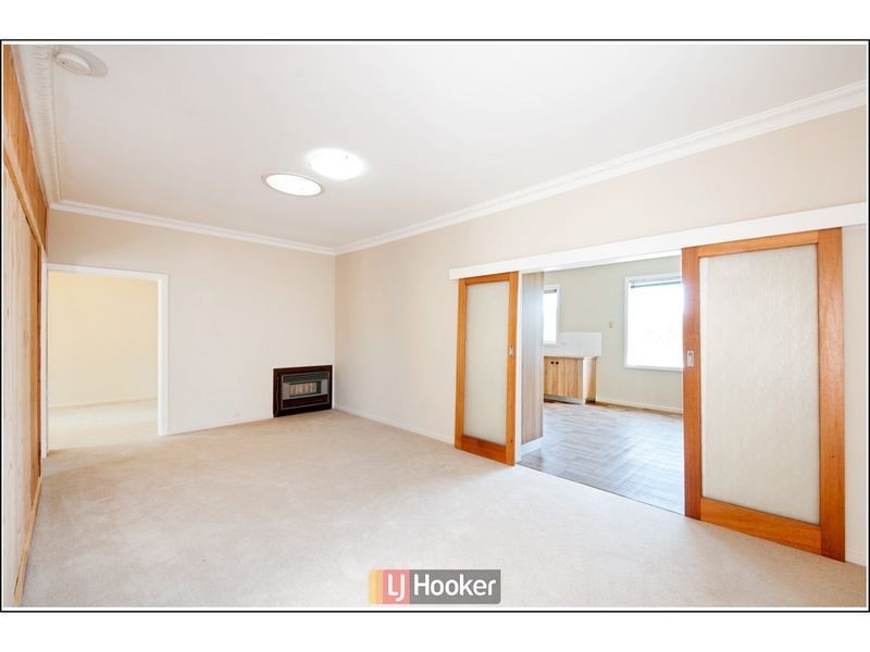 1/6 Belconnen Way, Page ACT 2614