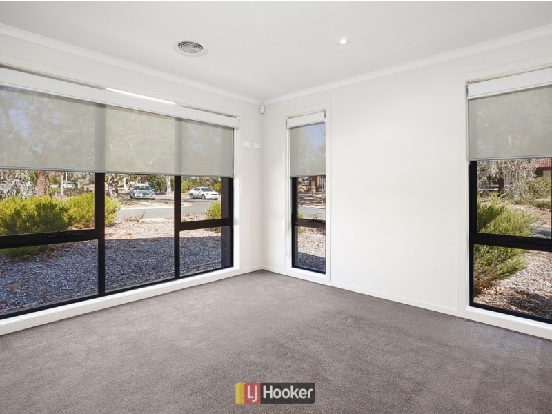 2/1-3 Coppin Place, Weetangera ACT 2614
