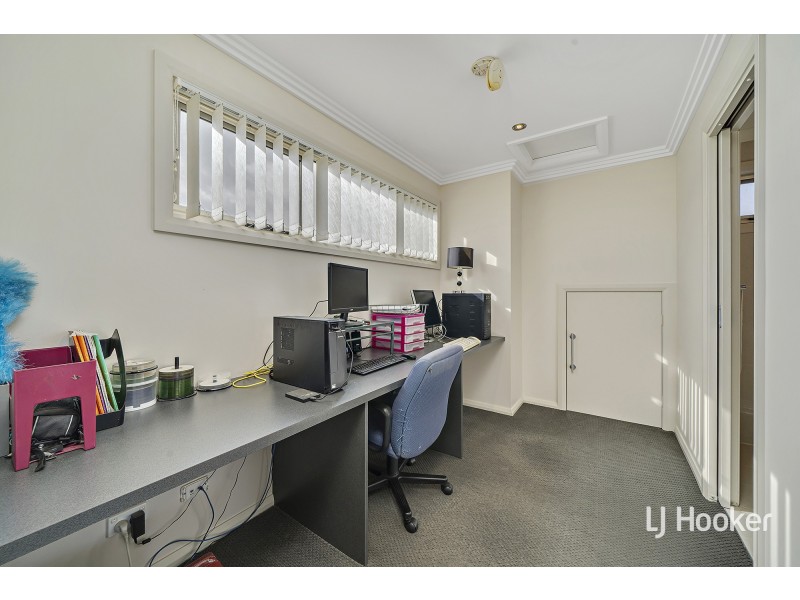 19 Beveridge Crescent, Forde ACT 2914