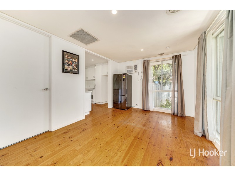 27 Hosking Place, Melba ACT 2615