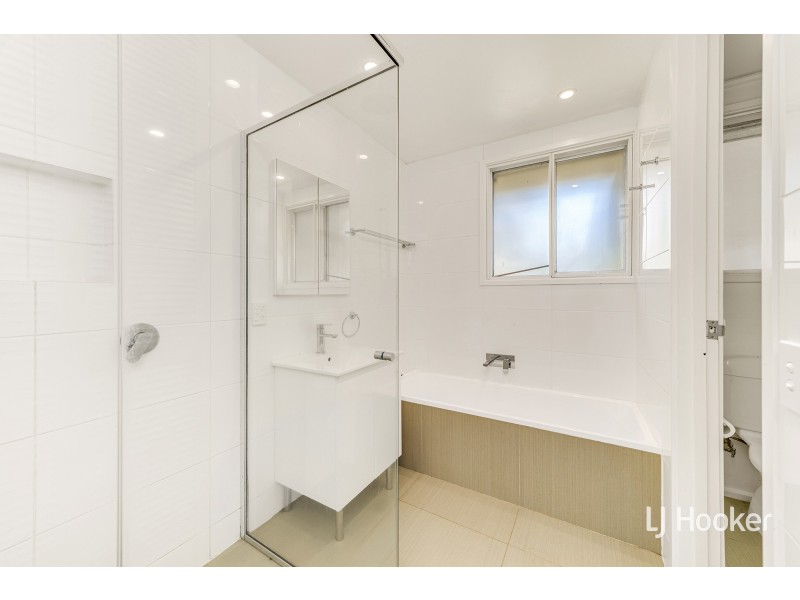 27 Hosking Place, Melba ACT 2615