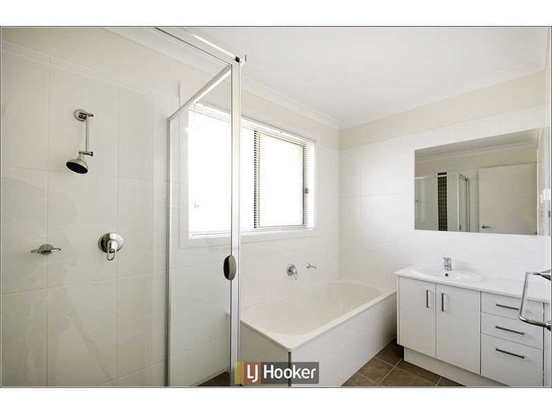 4 Hilda Kincaid Street, Macgregor ACT 2615