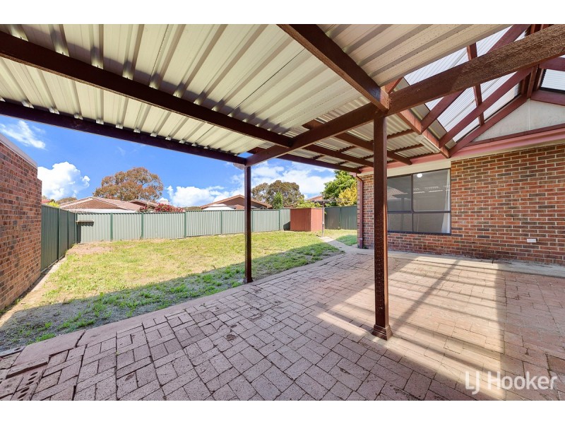 6 Lidgett Place, Florey ACT 2615