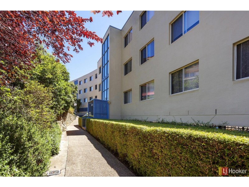 60B/9 Chandler Street, Belconnen ACT 2617