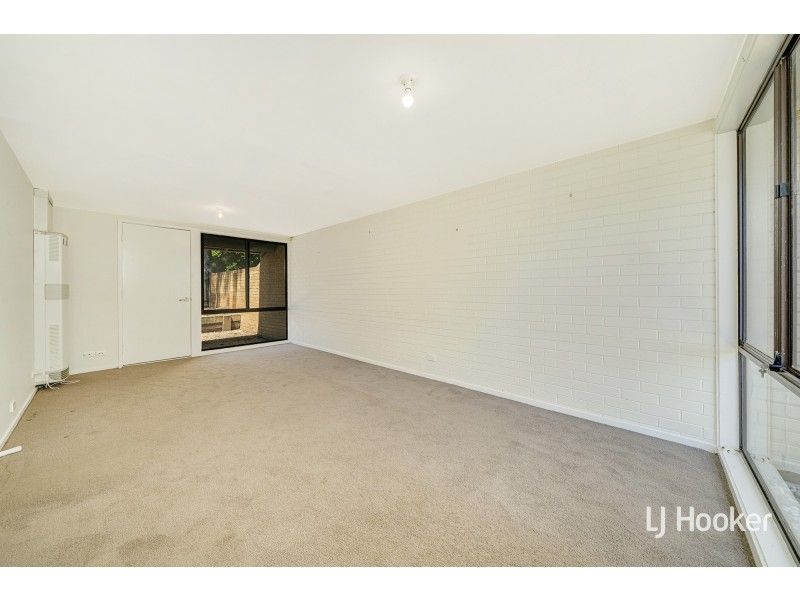 8 Kellermann Close, Holt ACT 2615