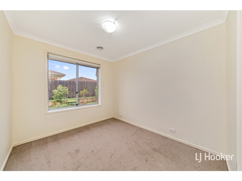 14 Fairydale Street, Harrison ACT 2914