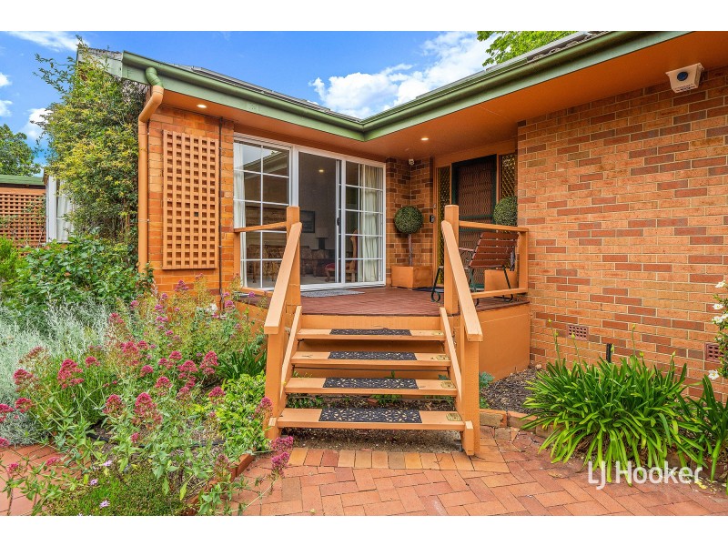 24 Carslaw Street, Chifley ACT 2606