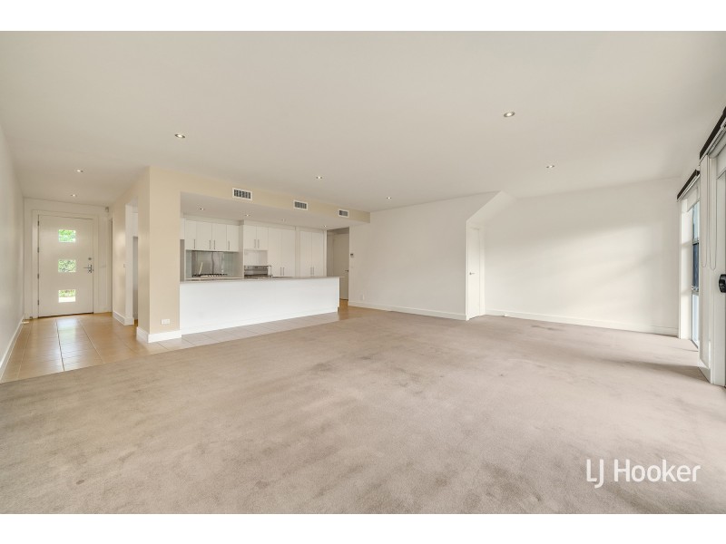 11/11 Joy Cummings Place, Belconnen ACT 2617