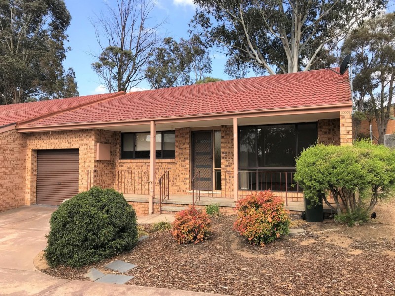 8/1 Amess Place, Belconnen ACT 2617