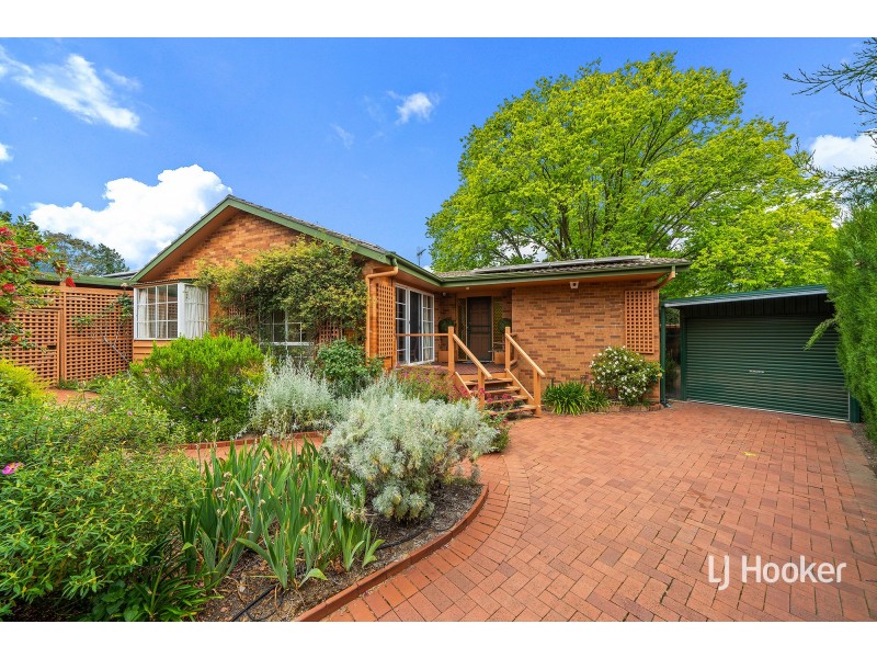 24 Carslaw Street, Chifley ACT 2606