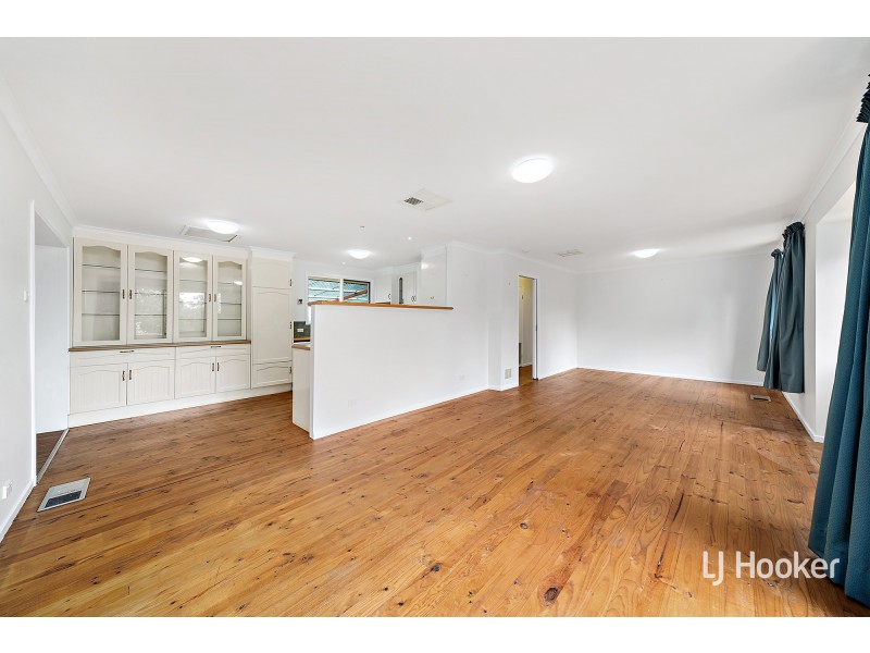 51 Wrenfordsley Place, Latham ACT 2615