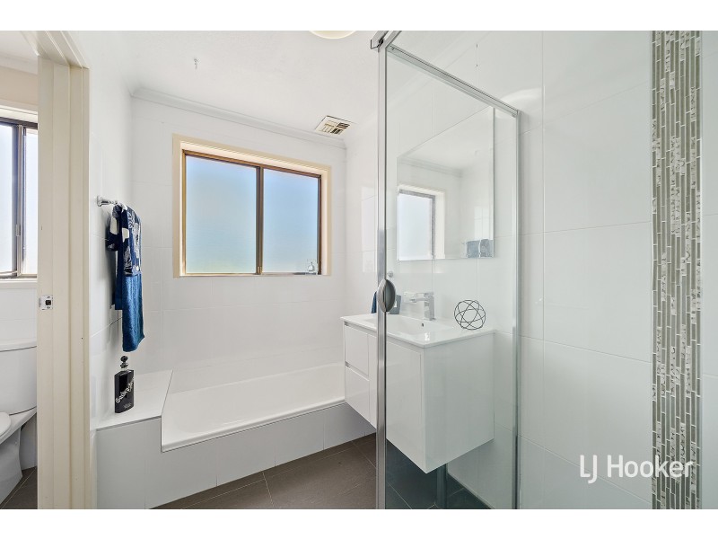 15 Foxall Street, Holder ACT 2611