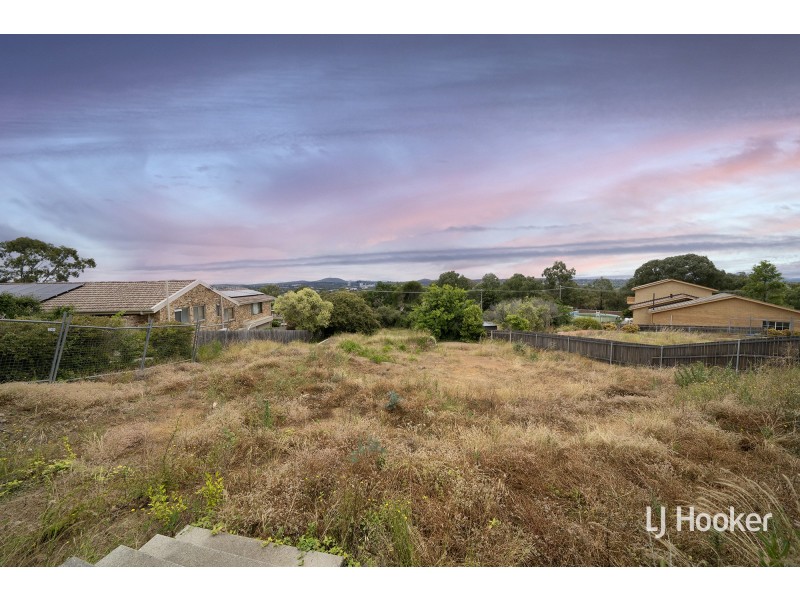 10 Bainton Crescent, Melba ACT 2615