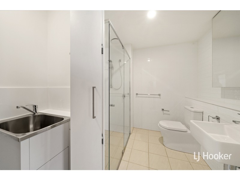 50/1 Anthony Rolfe Avenue, Gungahlin ACT 2912