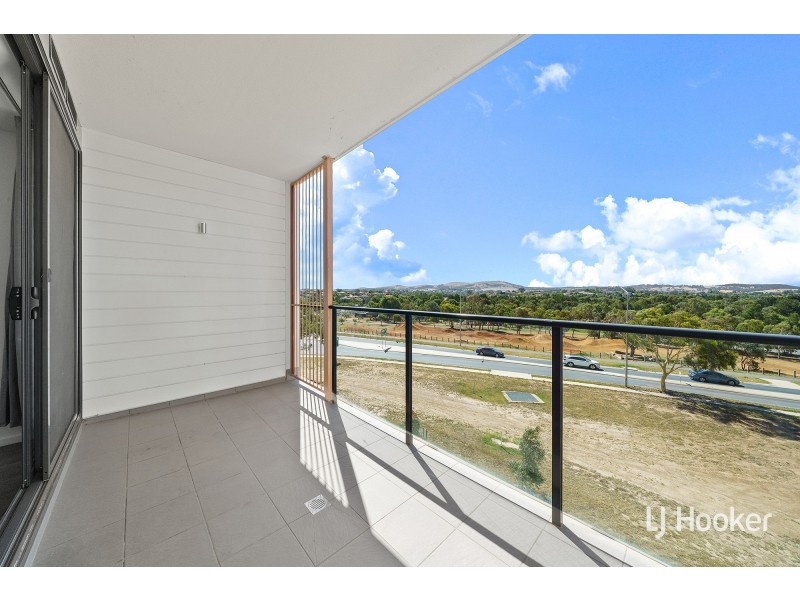 50/1 Anthony Rolfe Avenue, Gungahlin ACT 2912