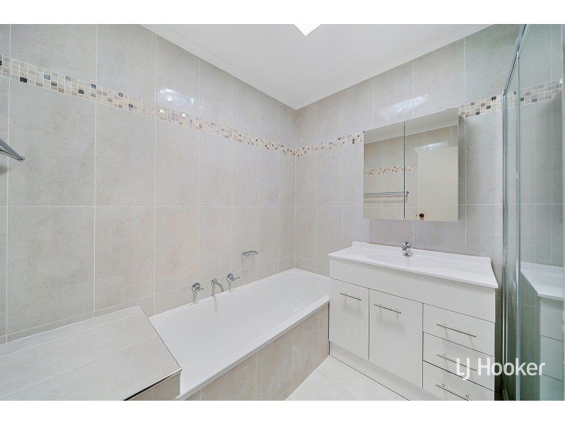 21 Summerville Crescent, Florey ACT 2615