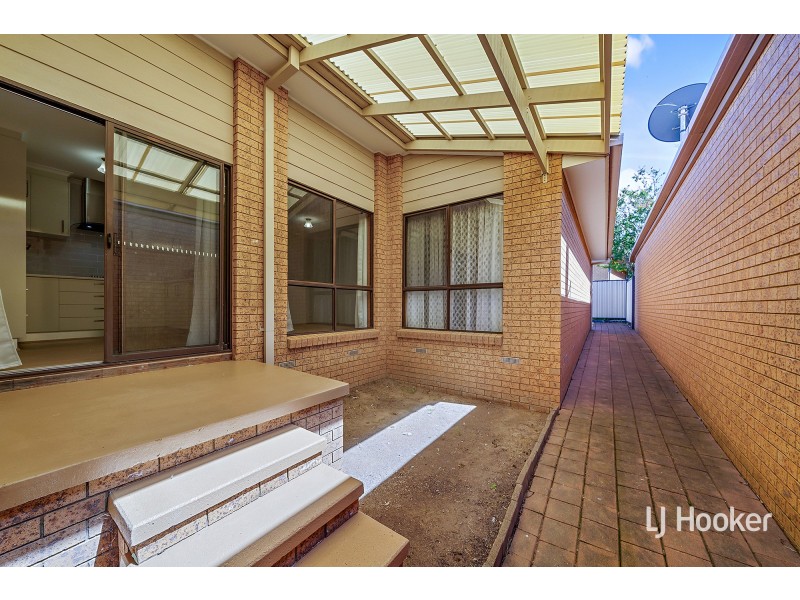 21 Summerville Crescent, Florey ACT 2615