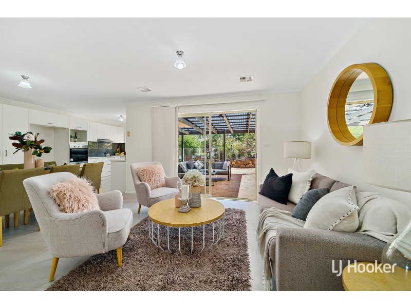 35 Paul Coe Crescent, Ngunnawal ACT 2913