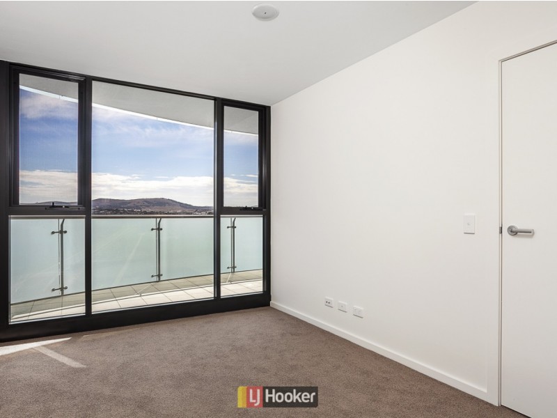 111/1 Anthony Rolfe Avenue, Gungahlin ACT 2912