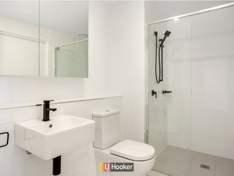 111/1 Anthony Rolfe Avenue, Gungahlin ACT 2912
