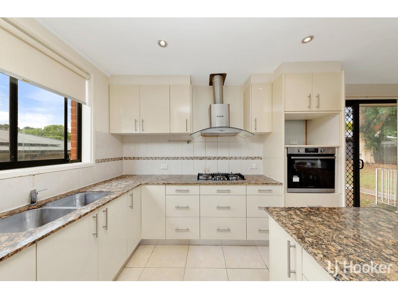 16 Cavill Close, Holt ACT 2615