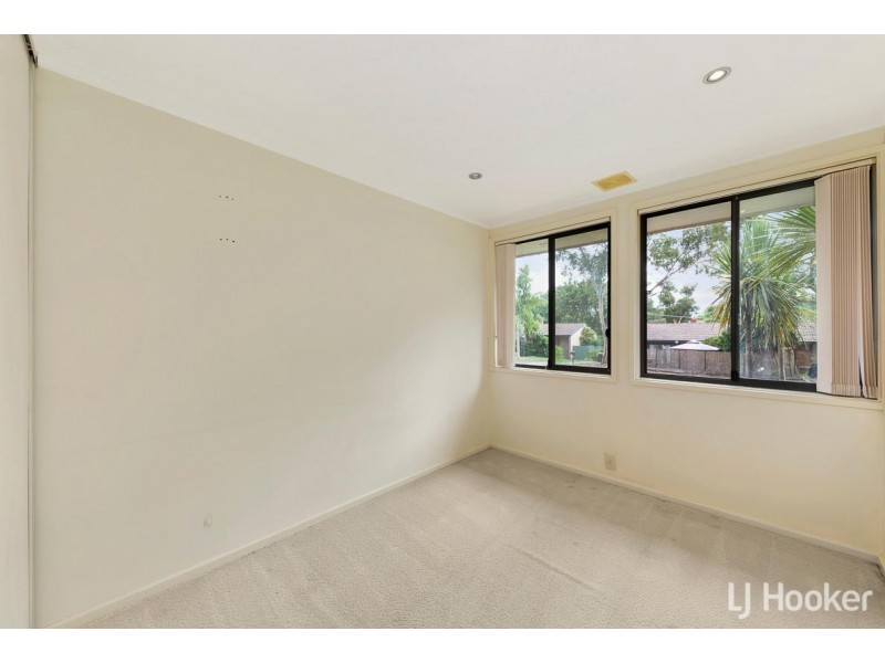 16 Cavill Close, Holt ACT 2615