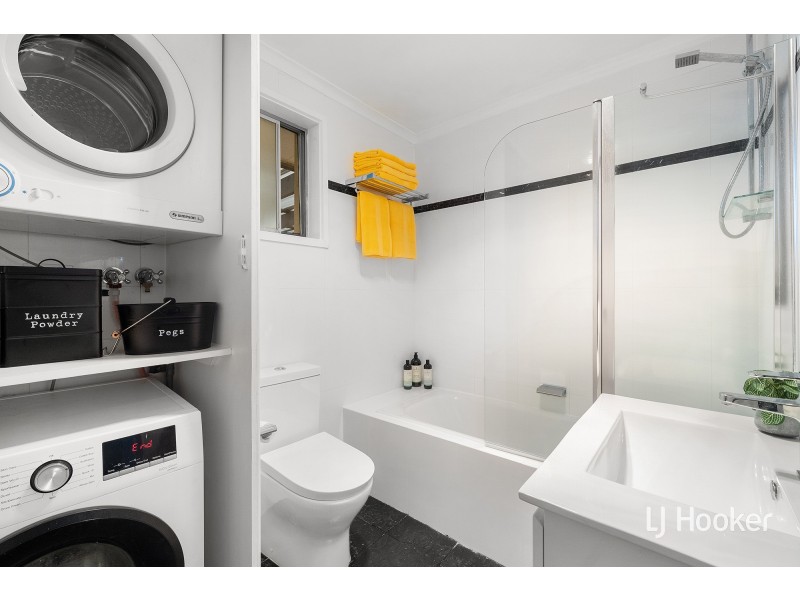20 Bowling Place, Spence ACT 2615