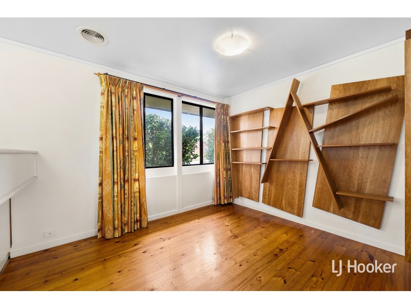 7 Bennie Street, Macgregor ACT 2615