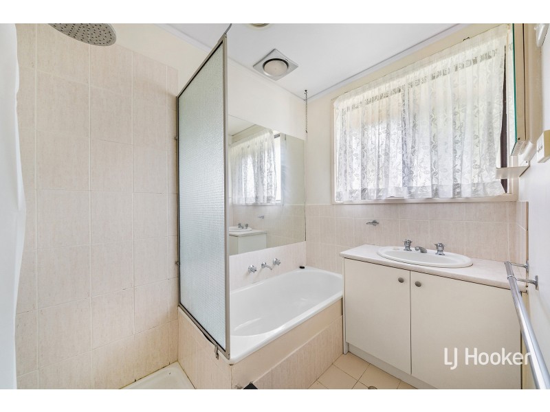 7 Bennie Street, Macgregor ACT 2615