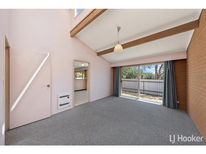 1/2 Carne Place, Florey ACT 2615