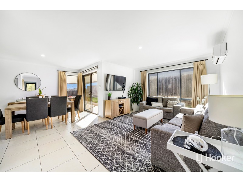 19 Greenman Street, Macgregor ACT 2615