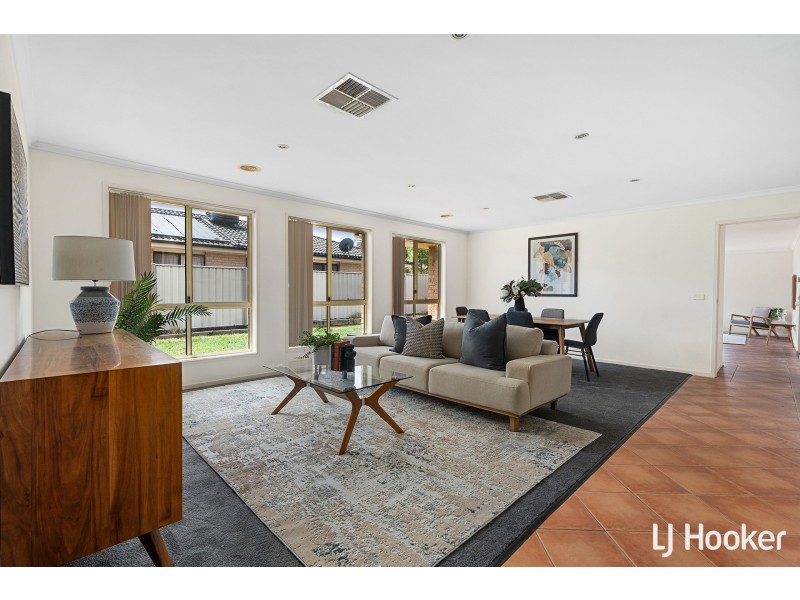 30 Coolgardie Street, Dunlop ACT 2615