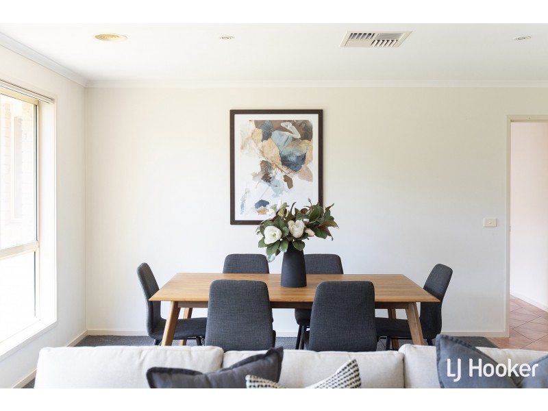 30 Coolgardie Street, Dunlop ACT 2615