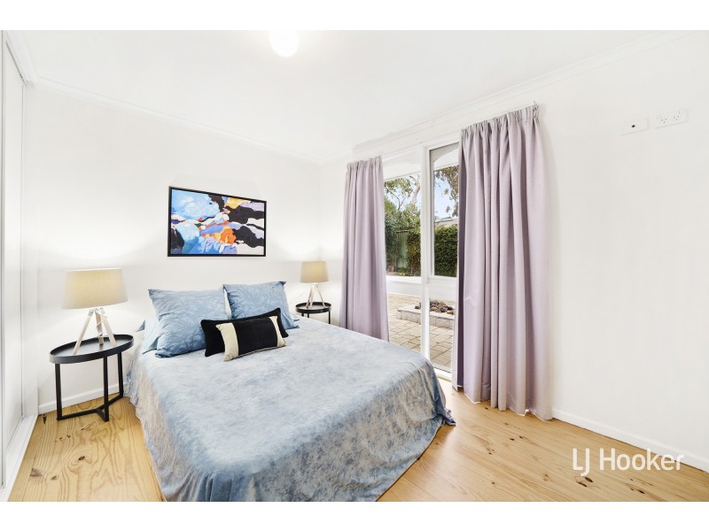 8 Wallis Place, Spence ACT 2615