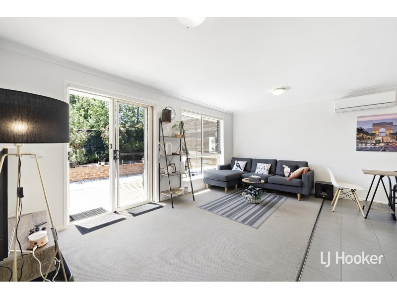 8/88 Eccles Circuit, Macgregor ACT 2615