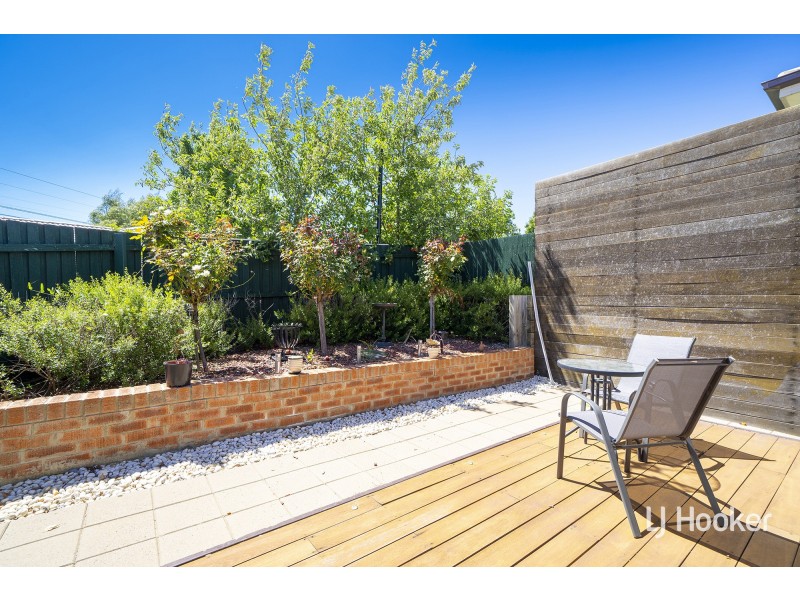 8/88 Eccles Circuit, Macgregor ACT 2615