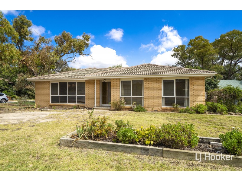 4 Mckid Court, Charnwood ACT 2615