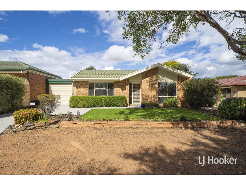 12 Alarmon Crescent, Dunlop ACT 2615