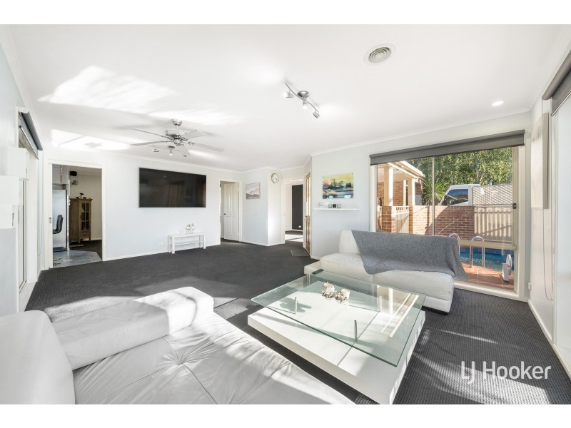 19 Giliruk Crescent, Ngunnawal ACT 2913